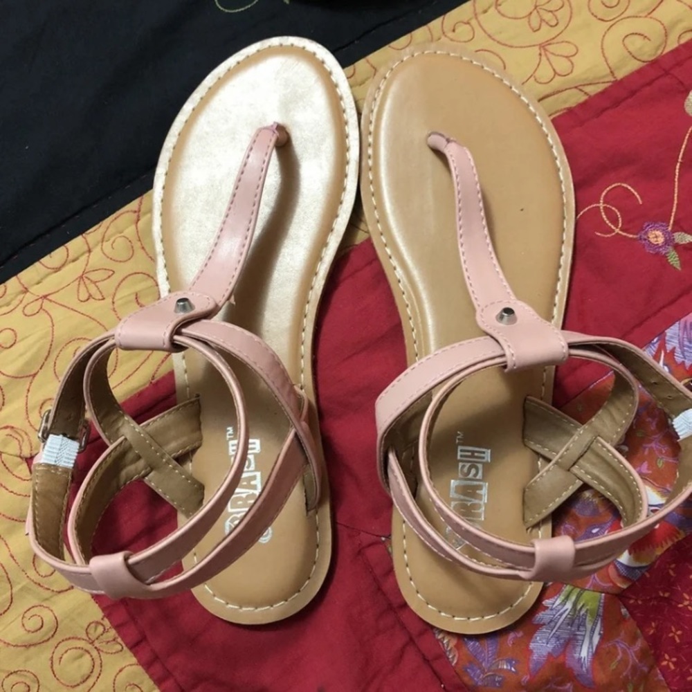 brash sandals